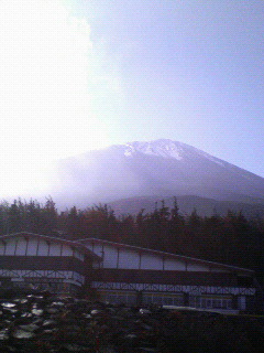 fuji061105_1.jpg